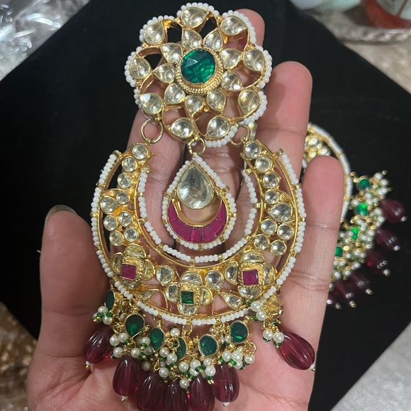 24 k gold plated kundan oversized chandbali earrings. - Picture 2 of 3